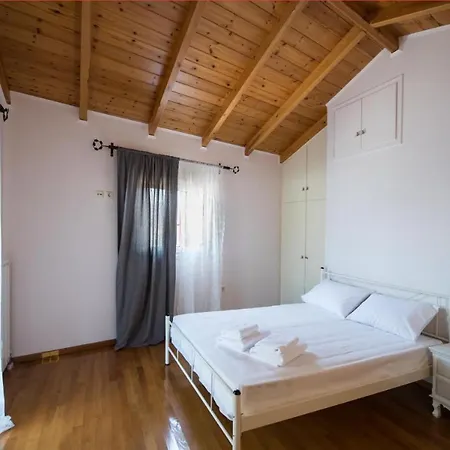 公寓 La Strada House *